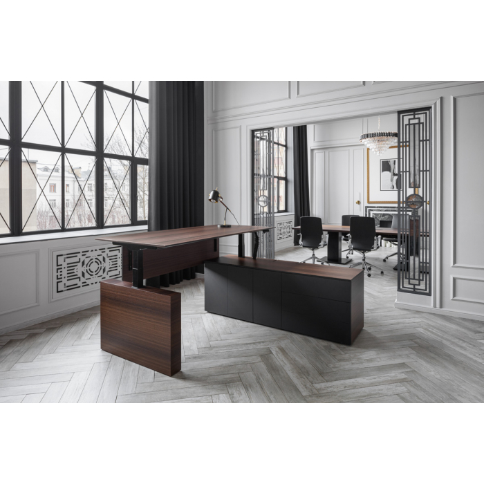 Кабинет руководителя Тесла