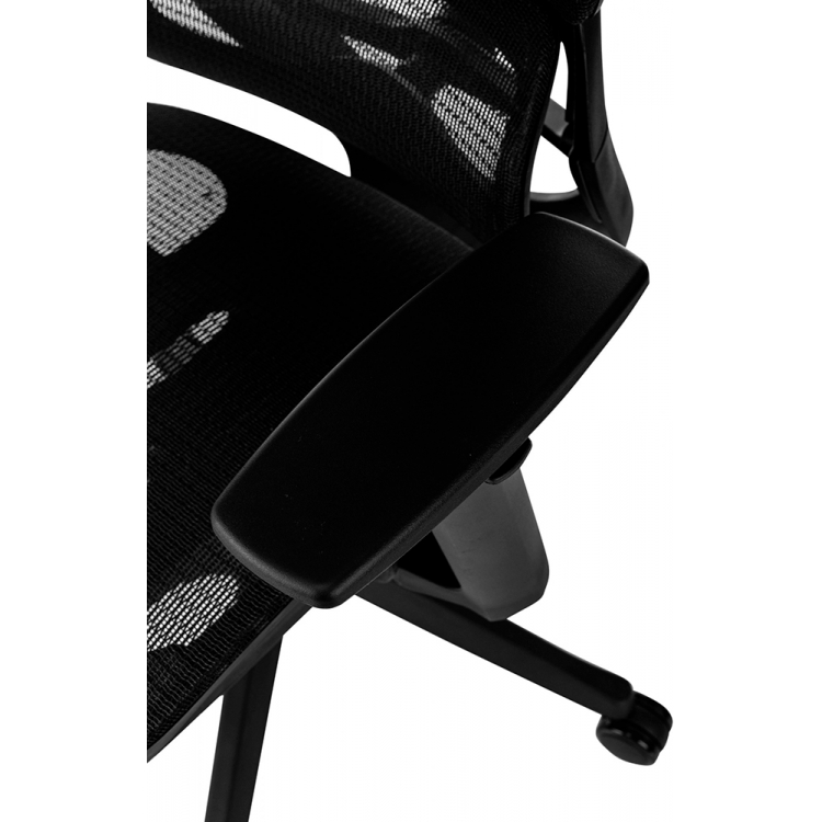 Кресло руководителя Бюрократ 831