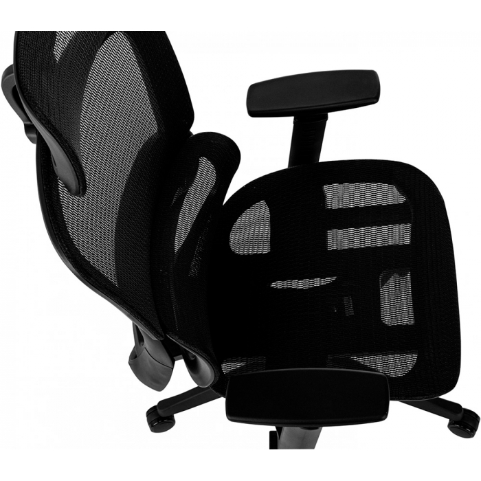 Кресло руководителя Бюрократ 831