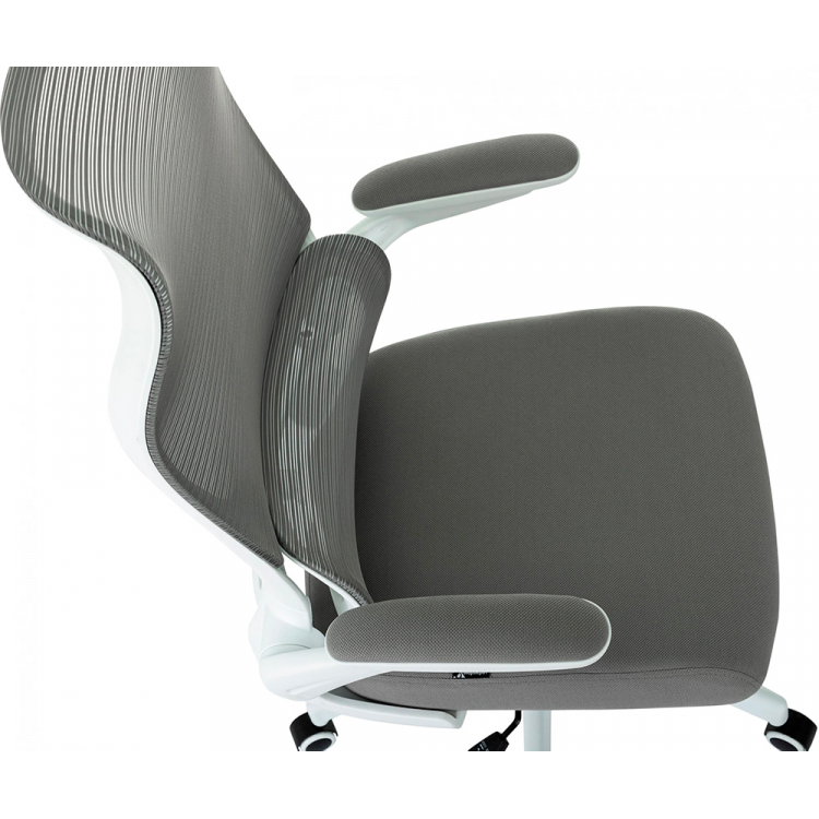 Кресло руководителя Бюрократ Sigma WH 1