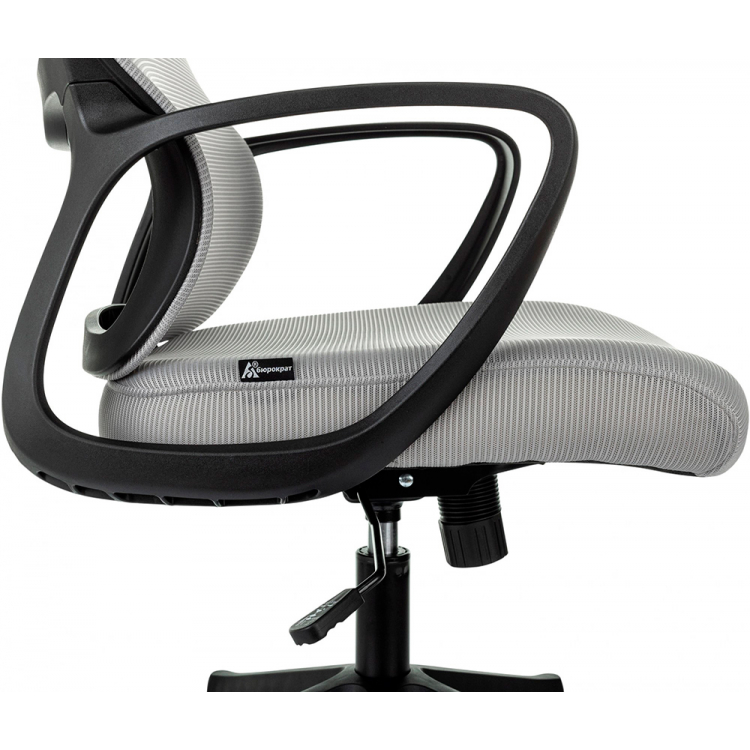 Кресло руководителя Бюрократ Wise Grey