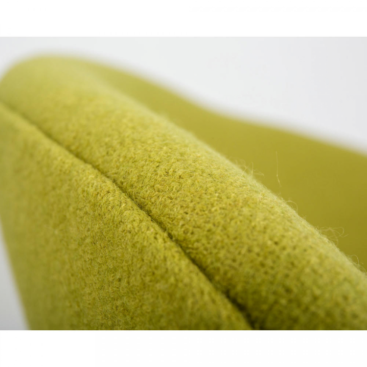 Кресло дизайнерское  EMILY, светло-зеленая ткань AF3, хромированная сталь