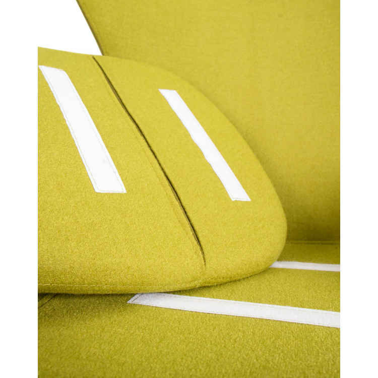 Кресло дизайнерское  EGG, светло-зеленая ткань AF3