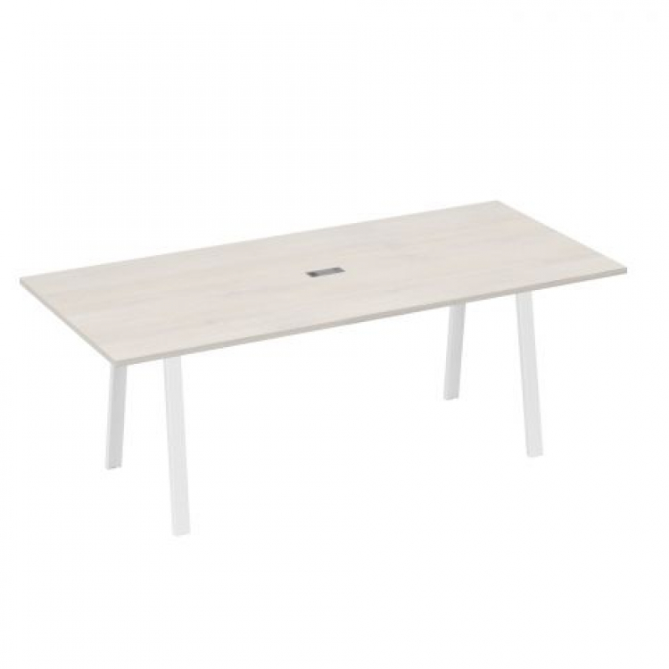 Стол для переговоров прямой 220 на металлокаркасе TRE