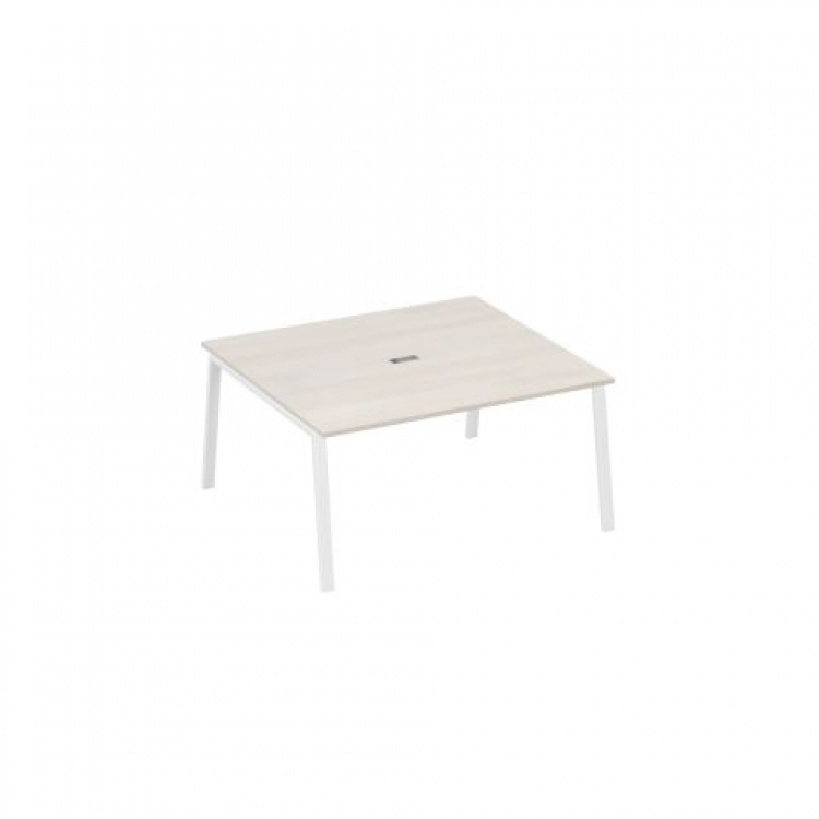 Стол для переговоров 160x124 на металлокаркасе TRE